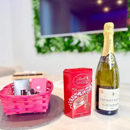 Loft Luxe - Jacuzzi - Sauna - Cinéma Apartamento Nancy