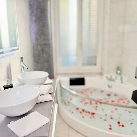 Loft Luxe - Jacuzzi - Sauna - Cinema *