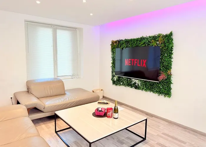 Loft Luxe - Jacuzzi - Sauna - Cinema *