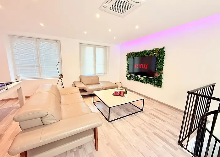 Loft Luxe - Jacuzzi - Sauna - Cinema *